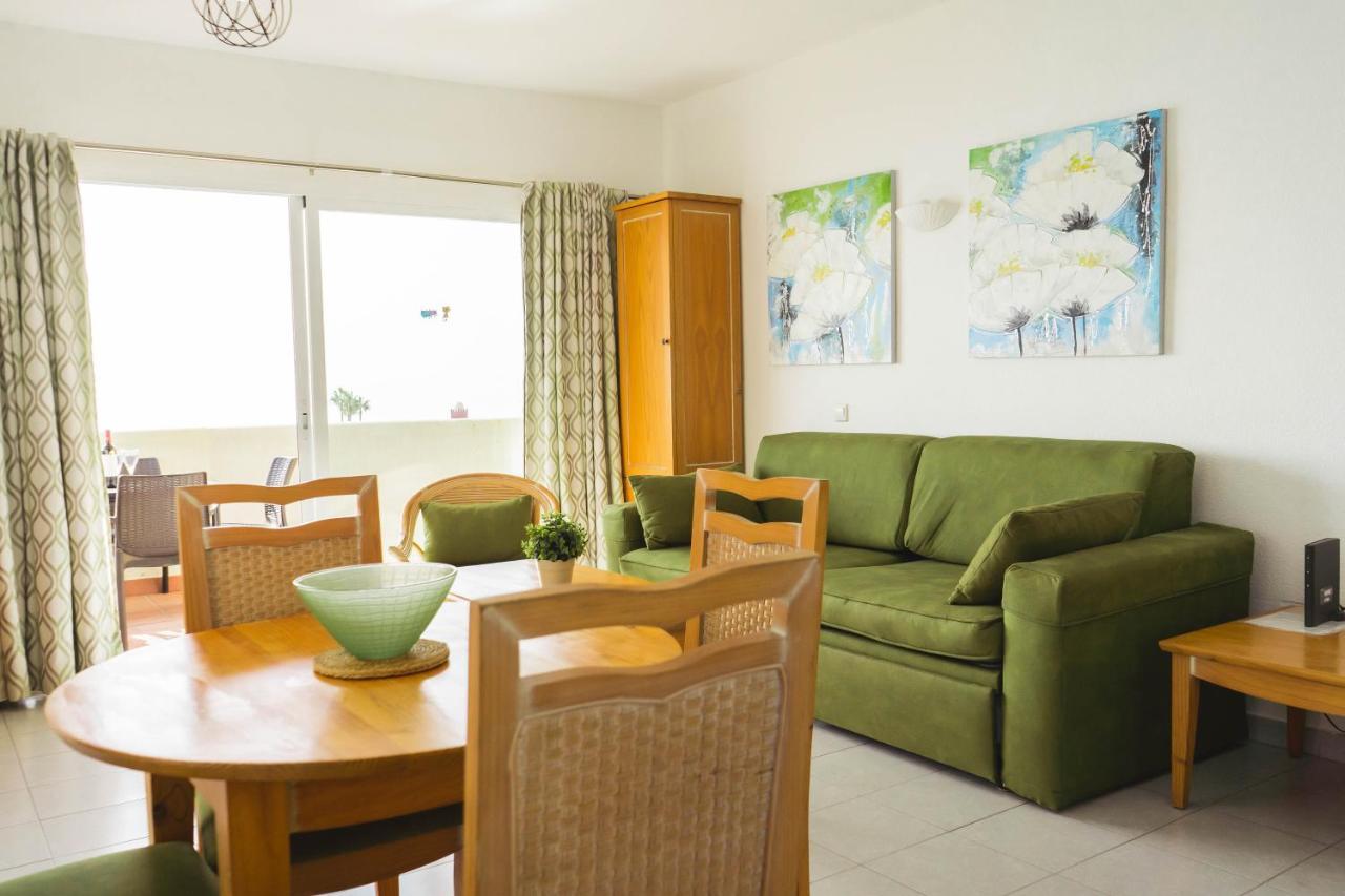 Benalbeach Sea Front Apartment