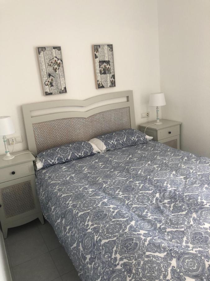 Apartment Benalbeach Sea Front