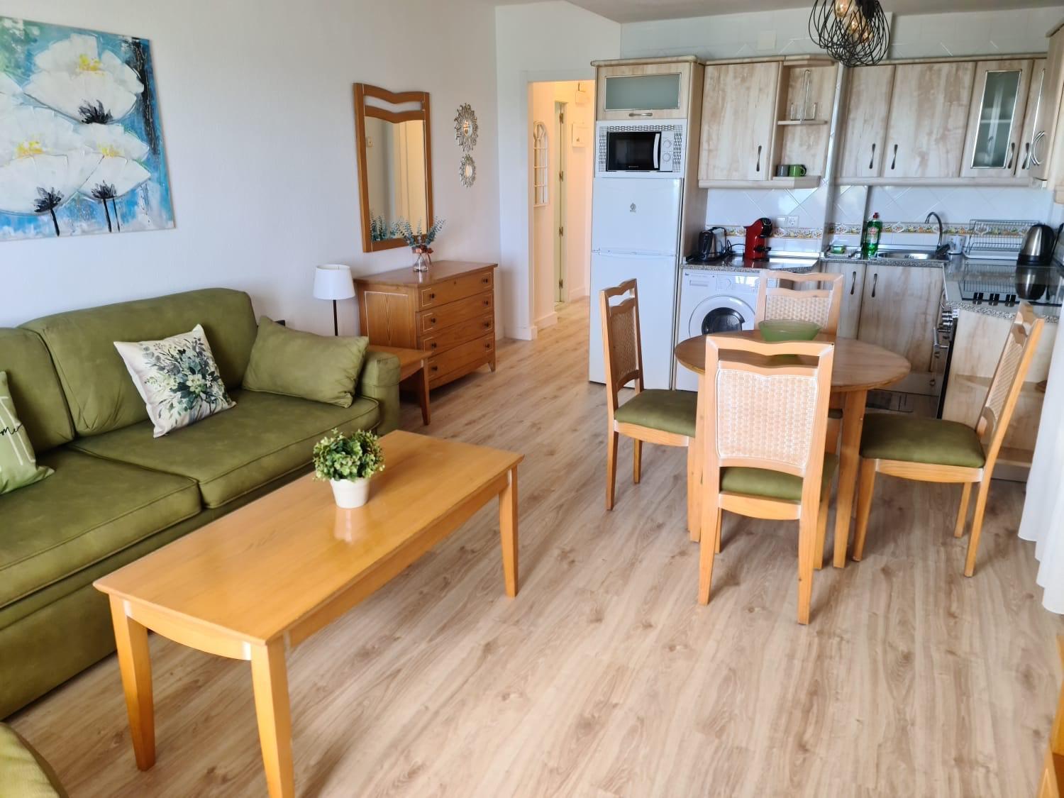 Apartment Benalbeach Sea Front *